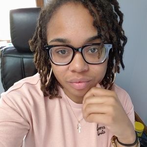 Meet your Posher, Ciara